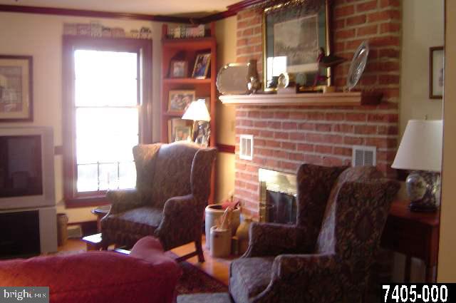 810 Kendale Road Red Lion, PA 17356 - Photo 7 of 9 Gallery Image 7