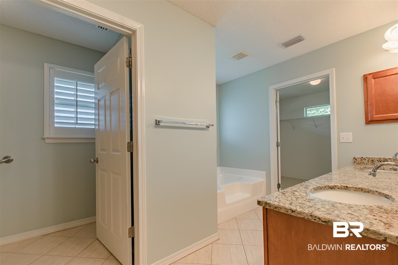 322 Manchester Lane Foley, AL 36535 - Photo 26 of 45