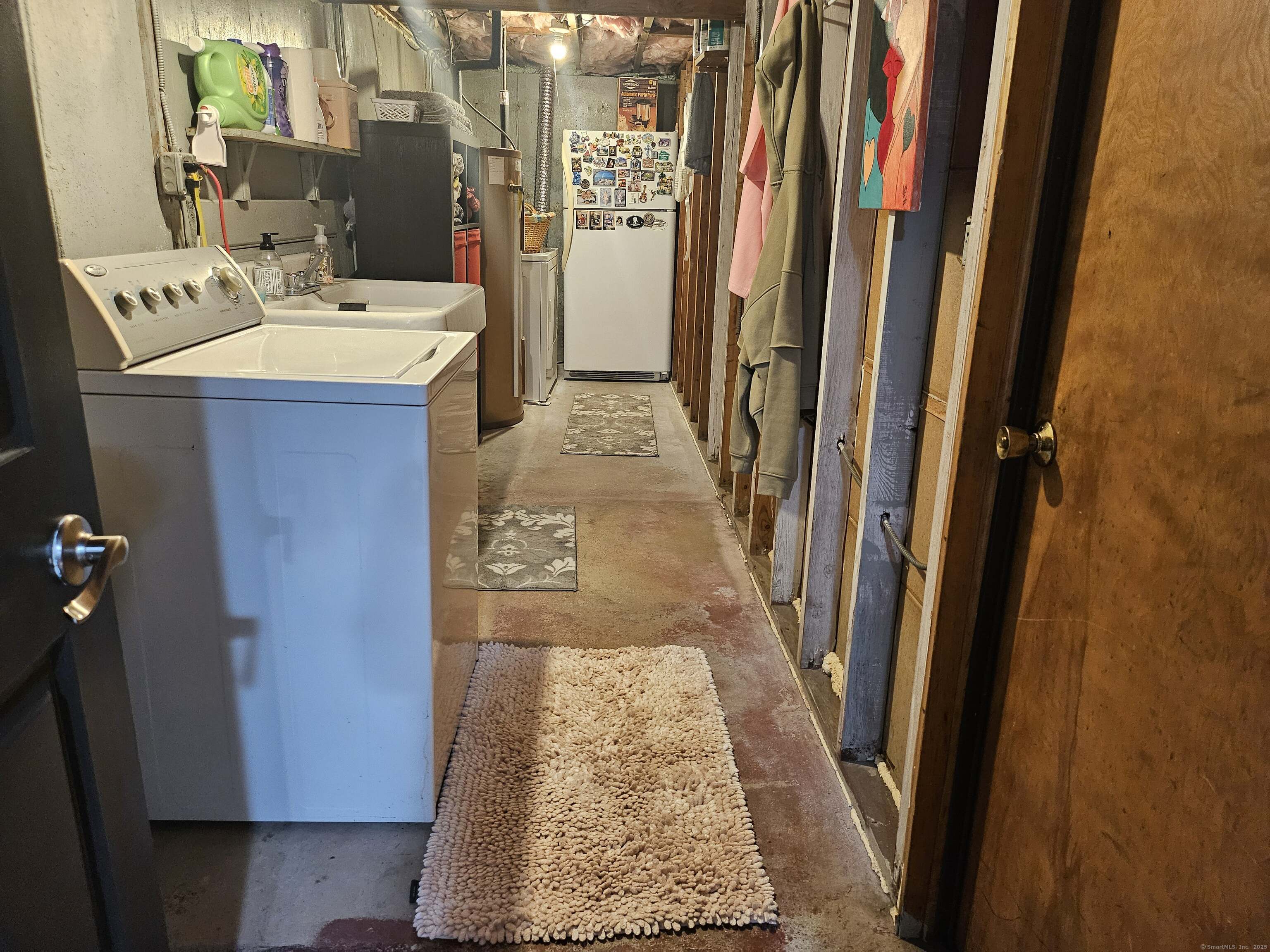 2 F Street Derby, CT 06418 - Photo 21 of 28 a view of living room