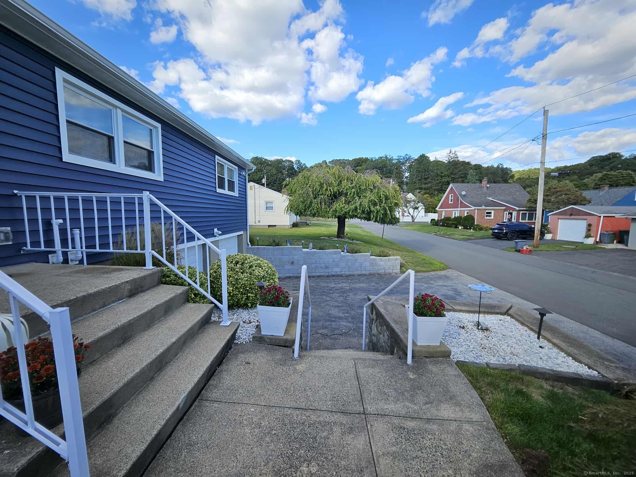 2 F Street Derby, CT 06418 - Photo 27 of 28 a view of a patio with a table and chairs