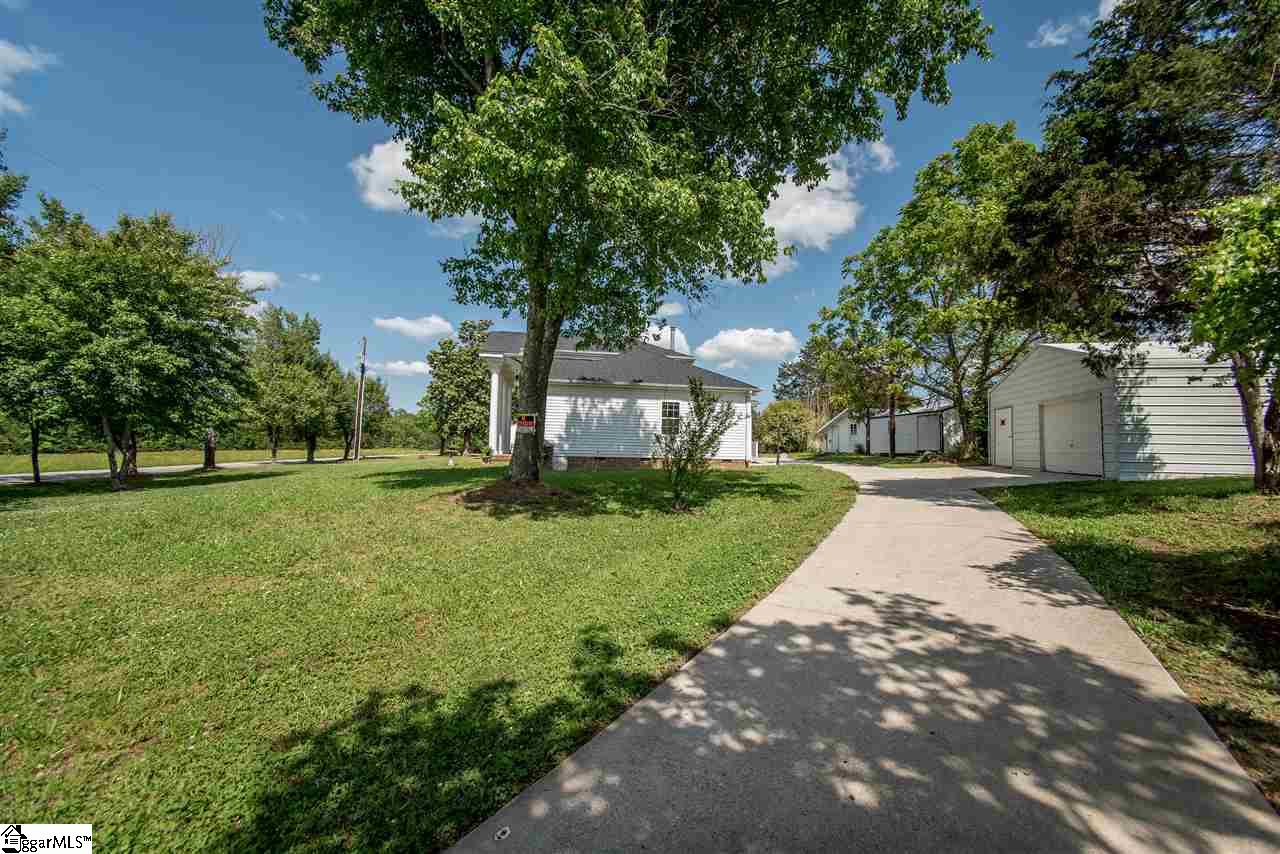 2290 Davis Road Woodruff, SC 29388 - Photo 27 of 36