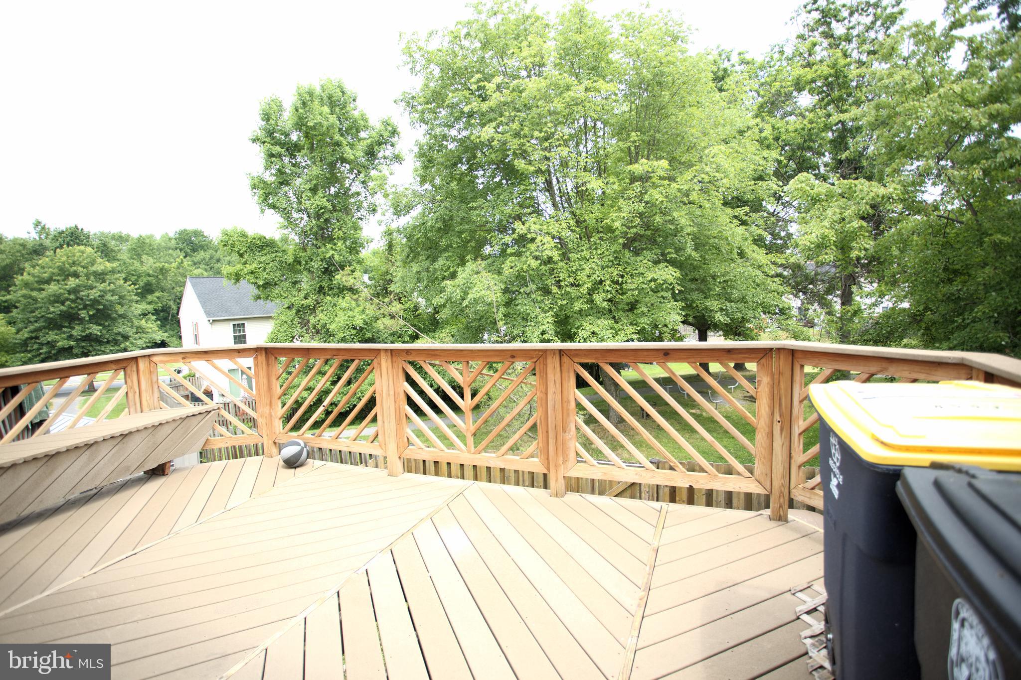 8553 Ritchboro Road District Heights, MD 20747 - Photo 4 of 29 Deck backs to trees