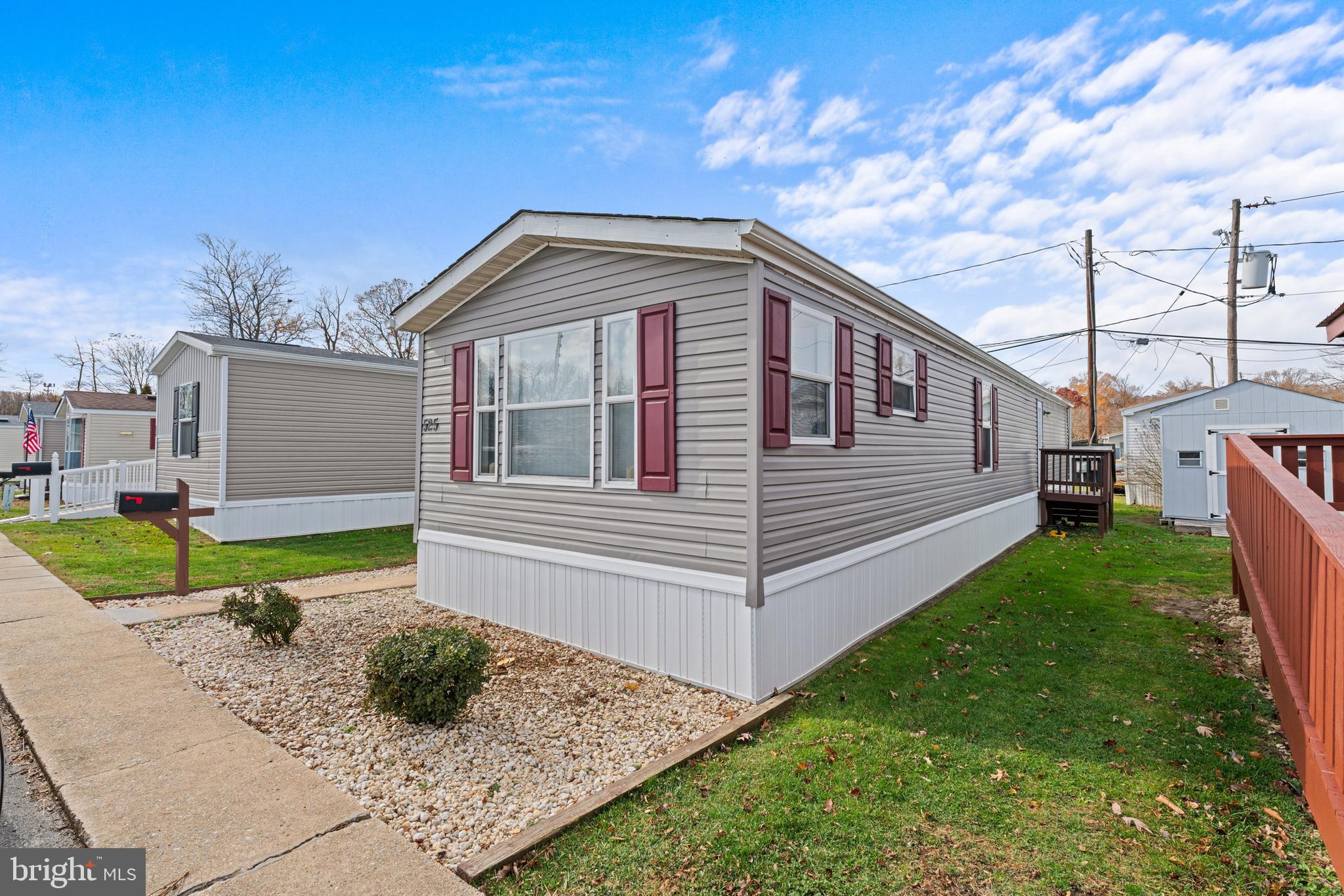 525 Canter Road Wilmington, DE 19810 - Photo 4 of 14 a front view of a house with garden