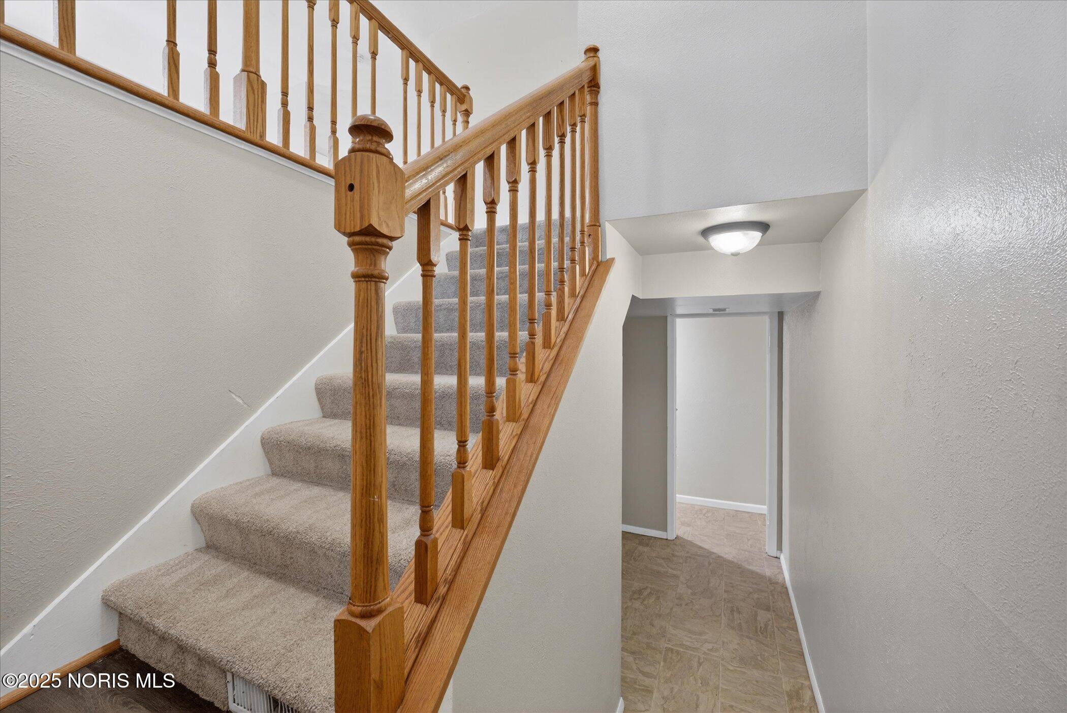 4616 Longfellow Road Sylvania, OH 43560 - Photo 3 of 45 010-4616-Longfellow-Rd-Sylvania-OH-43560