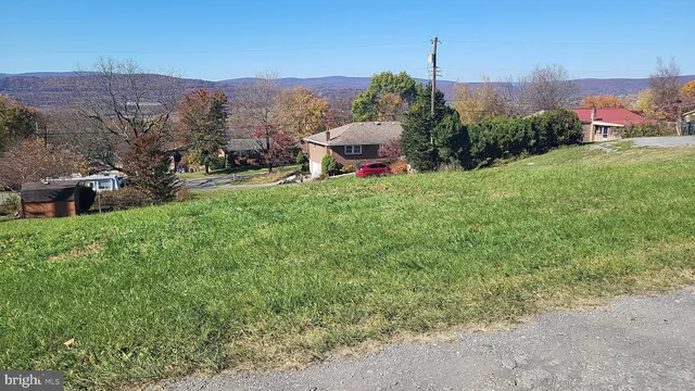 $32,500 | 13805 Oriole Drive Southeast, Cumberland, MD 21502