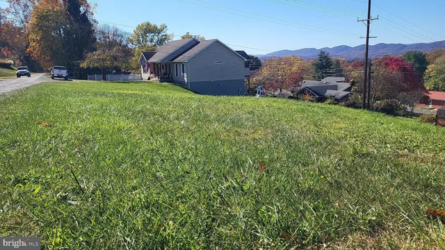 $32,500 | 13805 Oriole Drive Southeast, Cumberland, MD 21502