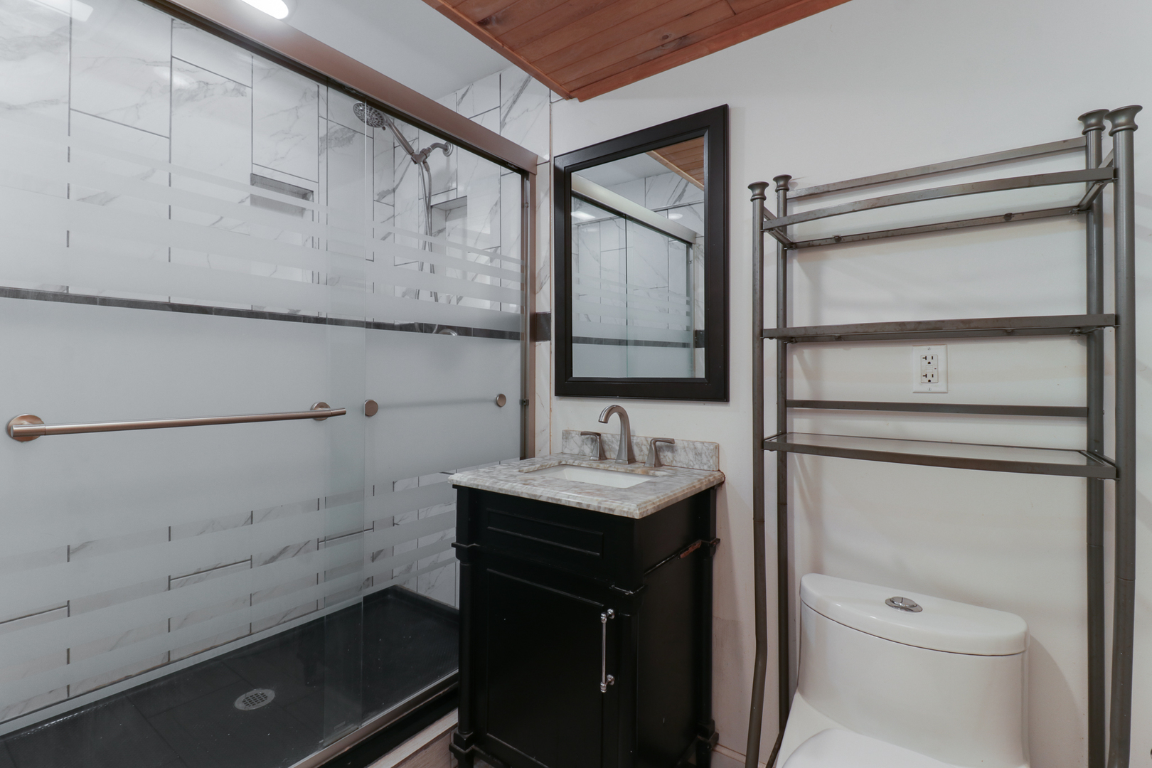 314 South Maple Avenue Minier, IL 61759 - Photo 16 of 30 a bathroom with a toilet sink and mirror