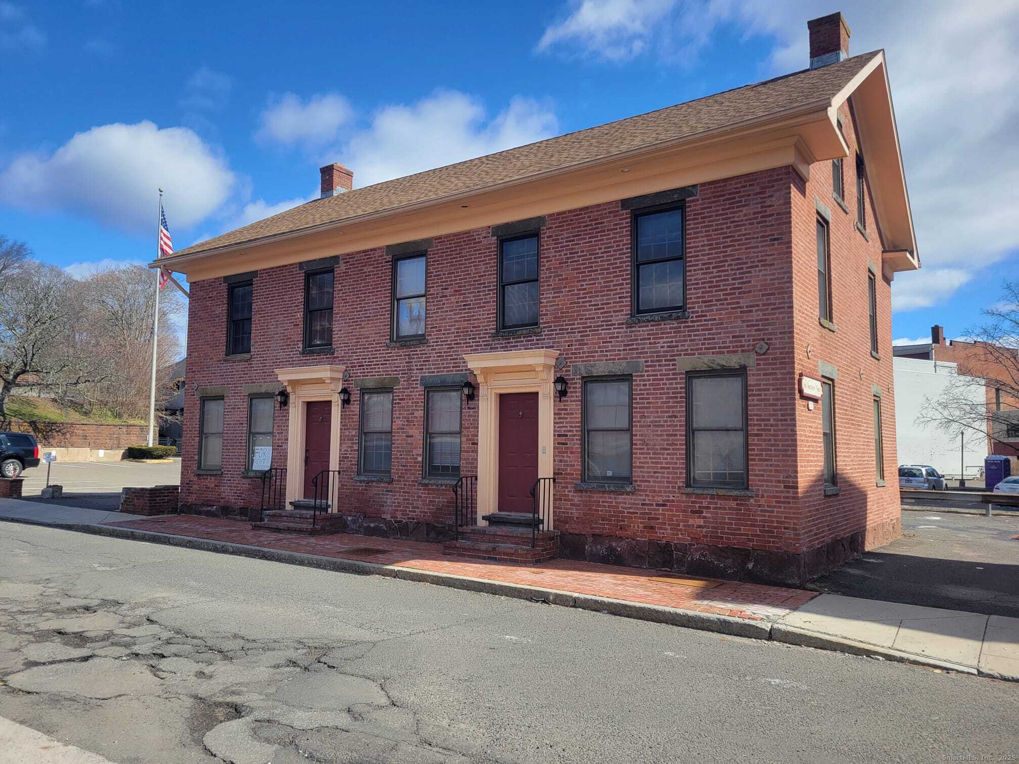 1 Barristers Court, Unit 2 Meriden, CT 06451 - Photo 4 of 12