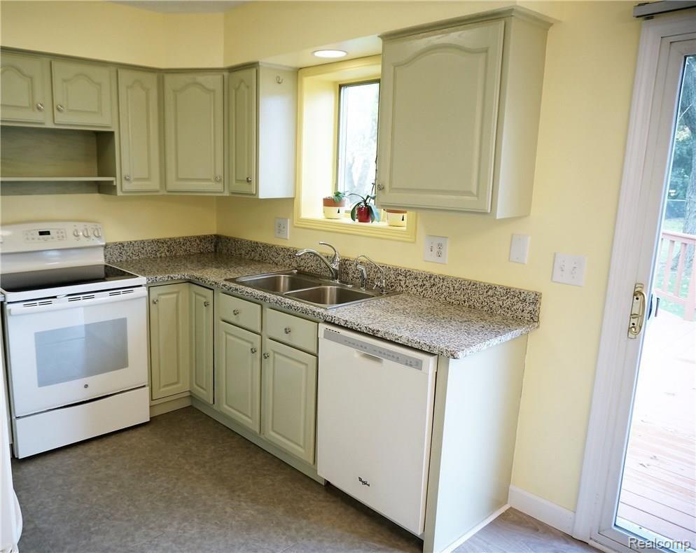 Kitchen 3.jpg