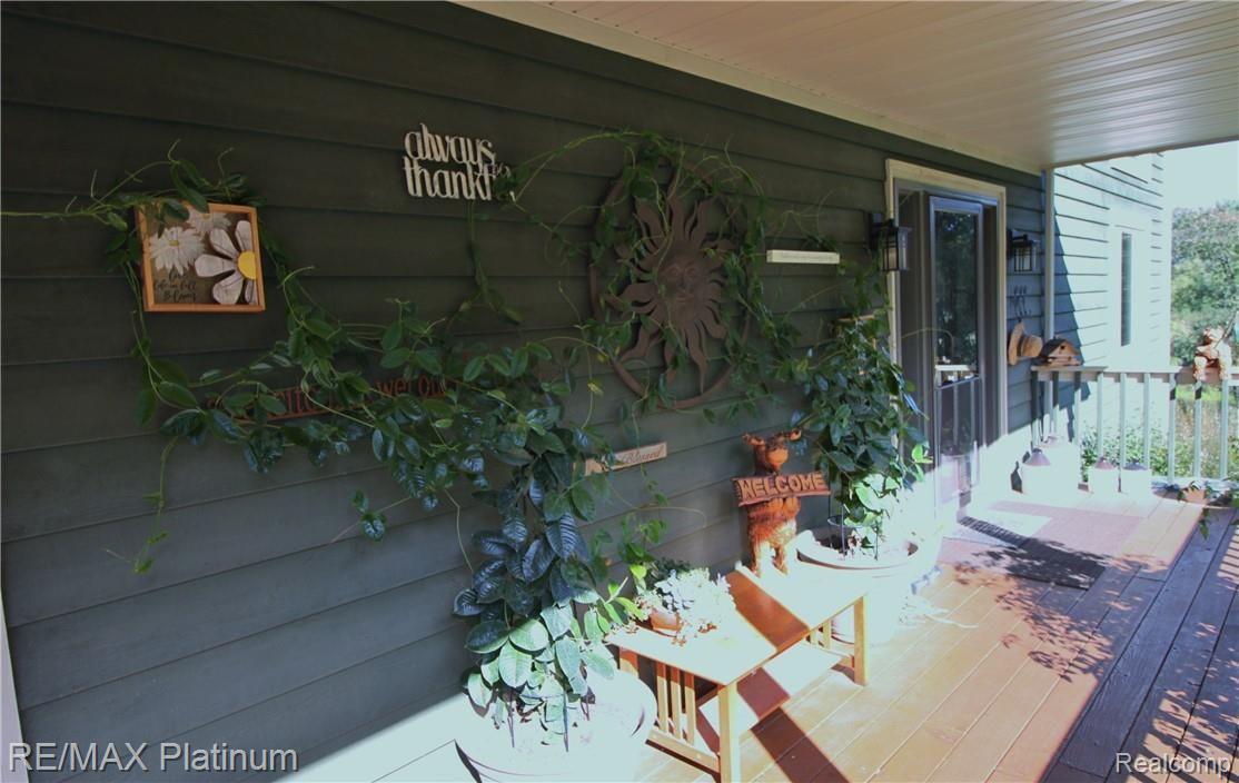 11310 Linden Road Fenton, MI 48430 - Photo 20 of 73 IMG_5057.JPG