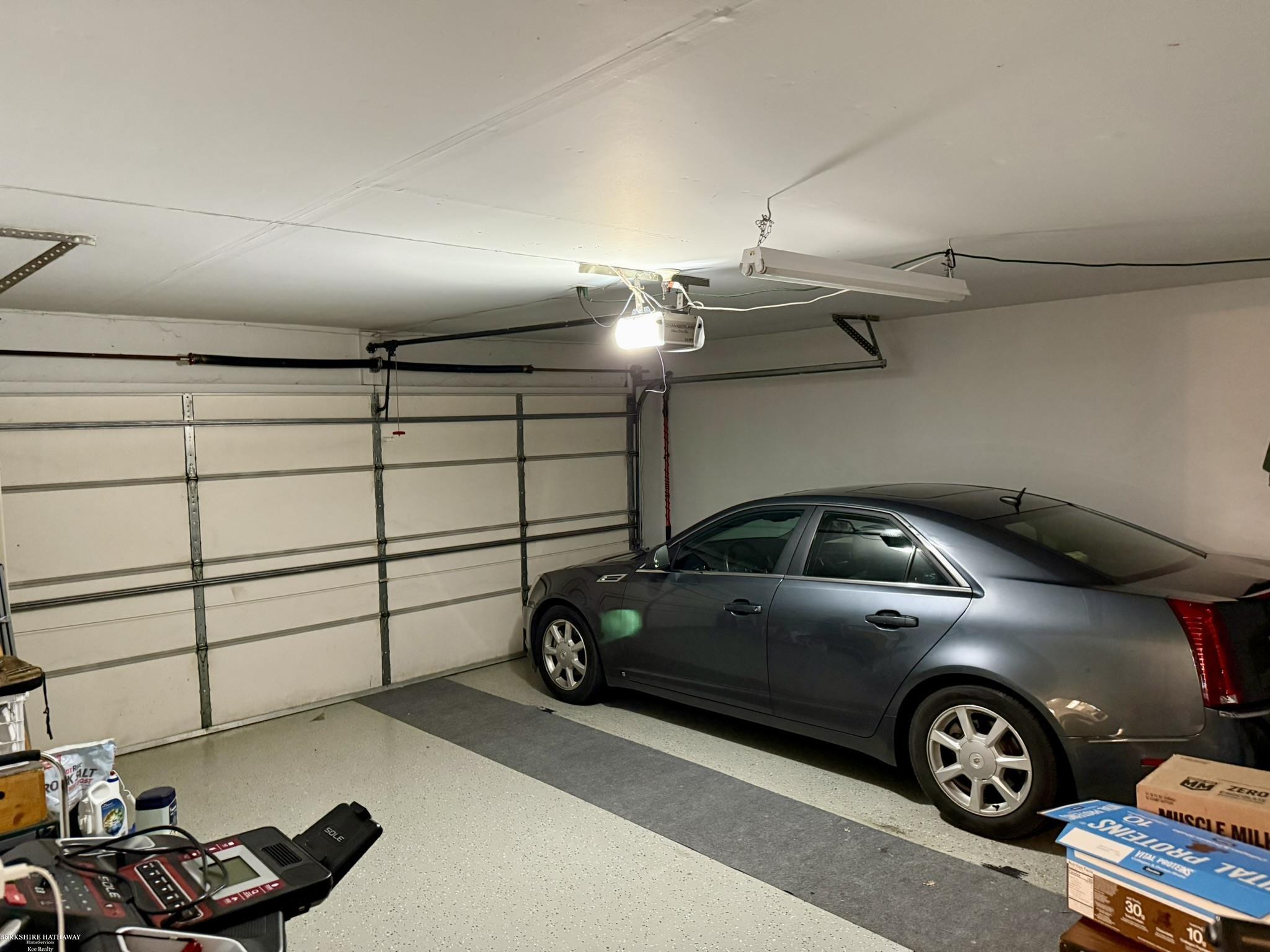 11904 East 14 Mile Road Warren, MI 48093 - Photo 44 of 46 2 car garage