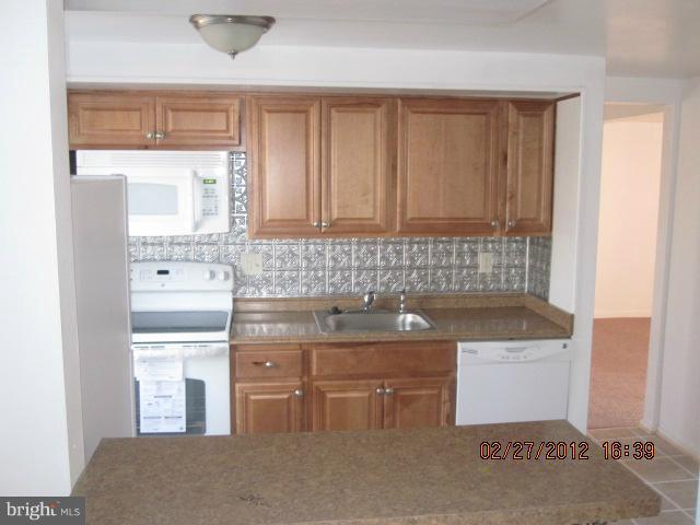 9840 Branchleigh Road Randallstown, MD 21133 - Photo 4 of 18 Kitchen