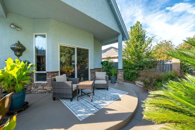 $959,900 | 4813 St Charles Drive, Redding, CA 96002