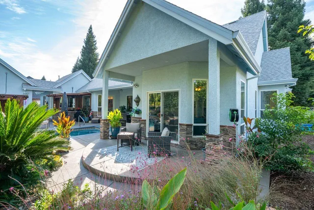 $959,900 | 4813 St Charles Drive, Redding, CA 96002