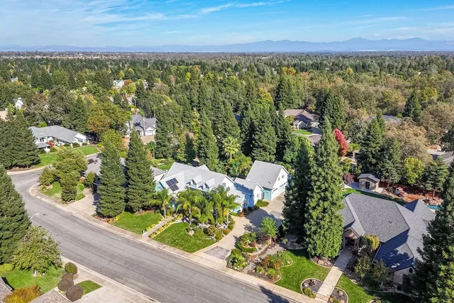 $959,900 | 4813 St Charles Drive, Redding, CA 96002