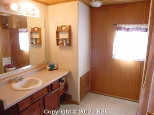 6325 East Blaney Road Peyton, CO 80831 - Photo 5 of 10 There is only 1 bathroom