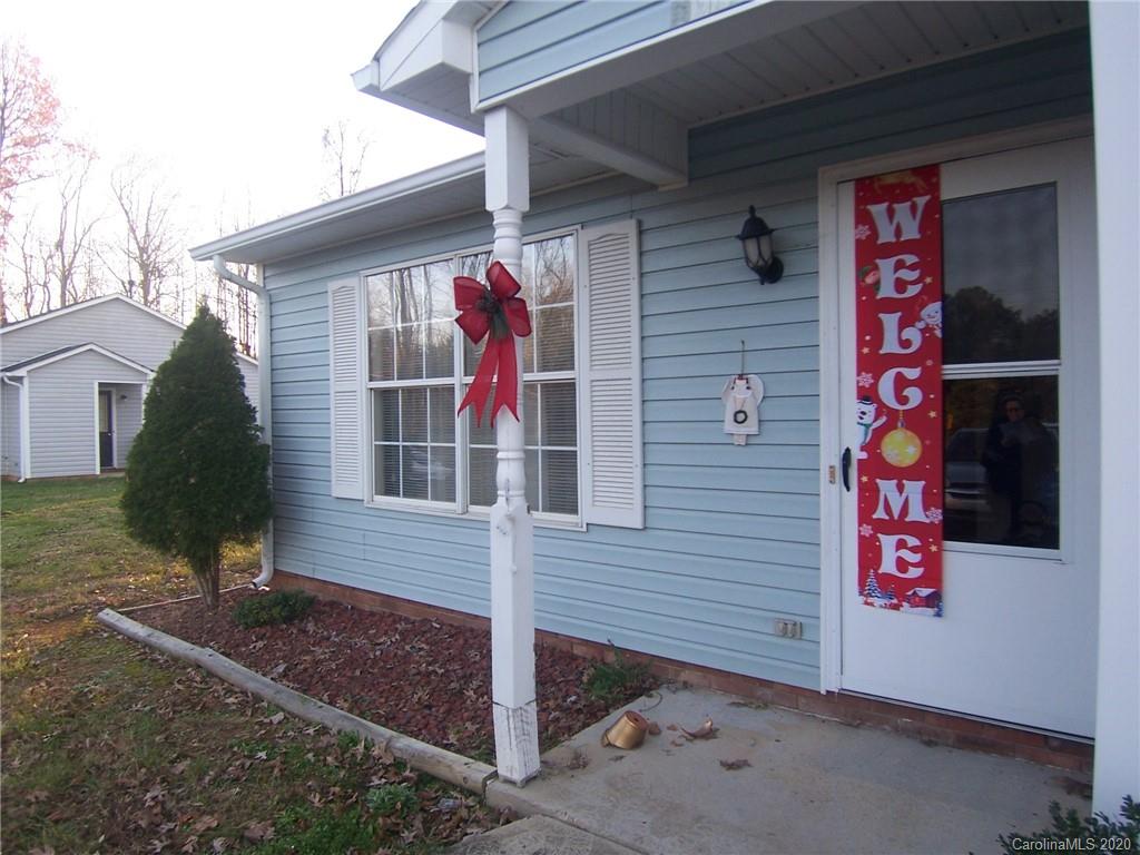 611 Tot Dellinger Road Cherryville, NC 28021 - Photo 4 of 18