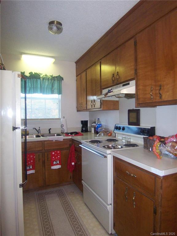 611 Tot Dellinger Road Cherryville, NC 28021 - Photo 6 of 18