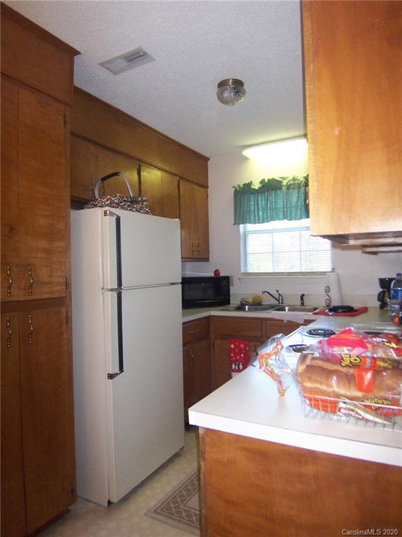 611 Tot Dellinger Road Cherryville, NC 28021 - Photo 7 of 18