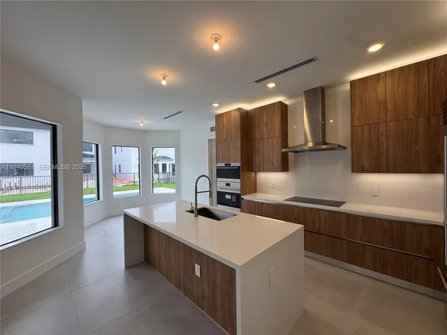 $17,000 | 19749 Northeast 16th Place, Unit 19749, Miami, FL 33179