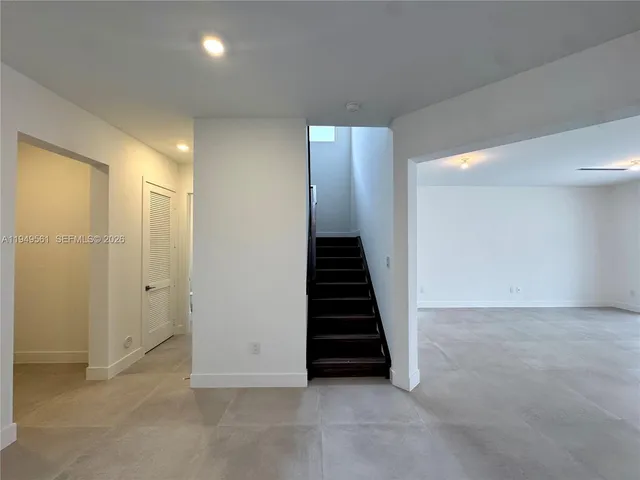 $17,000 | 19749 Northeast 16th Place, Unit 19749, Miami, FL 33179