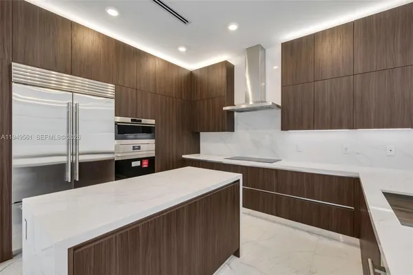 $19,000 | 19749 Northeast 16th Place, Unit 19749, Miami, FL 33179