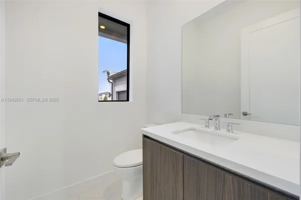 $19,000 | 19749 Northeast 16th Place, Unit 19749, Miami, FL 33179