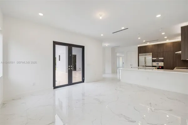 $19,000 | 19749 Northeast 16th Place, Unit 19749, Miami, FL 33179