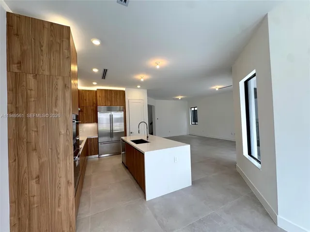 $17,000 | 19749 Northeast 16th Place, Unit 19749, Miami, FL 33179