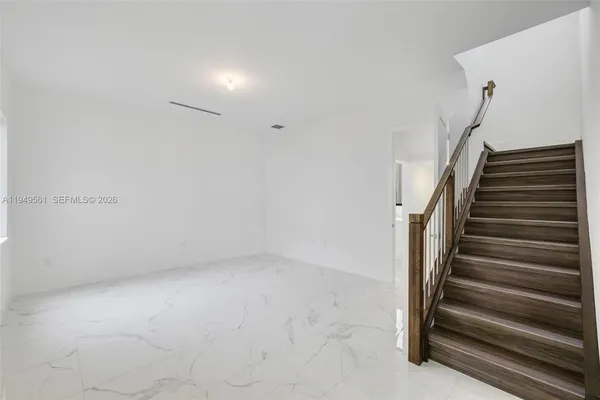 $19,000 | 19749 Northeast 16th Place, Unit 19749, Miami, FL 33179
