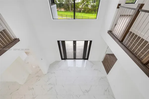 $19,000 | 19749 Northeast 16th Place, Unit 19749, Miami, FL 33179