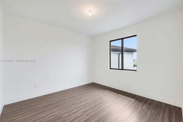 $19,000 | 19749 Northeast 16th Place, Unit 19749, Miami, FL 33179