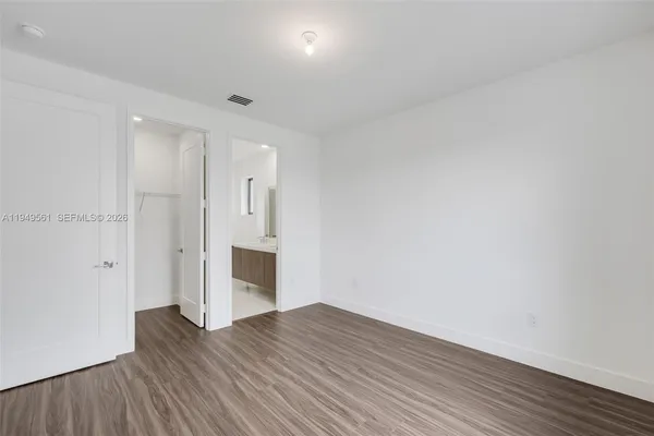 $19,000 | 19749 Northeast 16th Place, Unit 19749, Miami, FL 33179