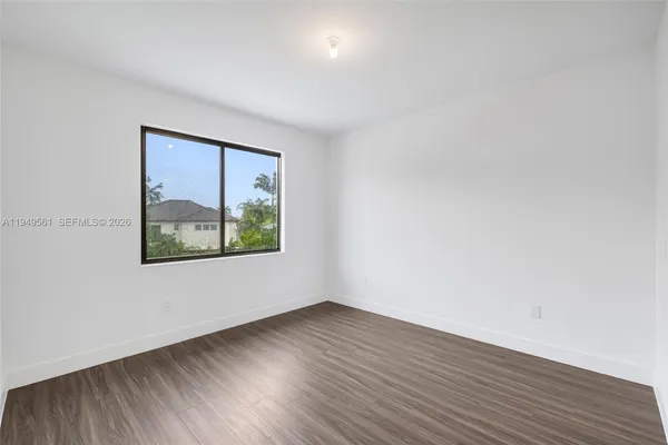 $19,000 | 19749 Northeast 16th Place, Unit 19749, Miami, FL 33179