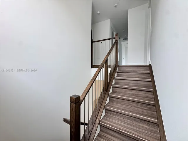 $17,000 | 19749 Northeast 16th Place, Unit 19749, Miami, FL 33179