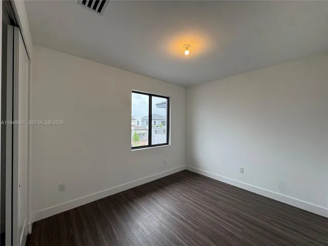 $17,000 | 19749 Northeast 16th Place, Unit 19749, Miami, FL 33179