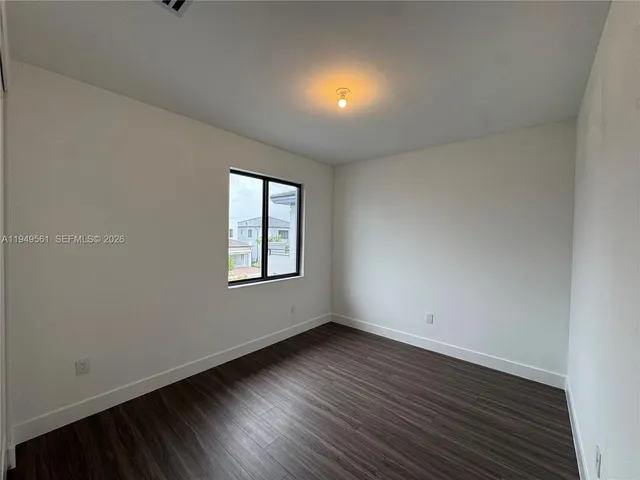 $17,000 | 19749 Northeast 16th Place, Unit 19749, Miami, FL 33179