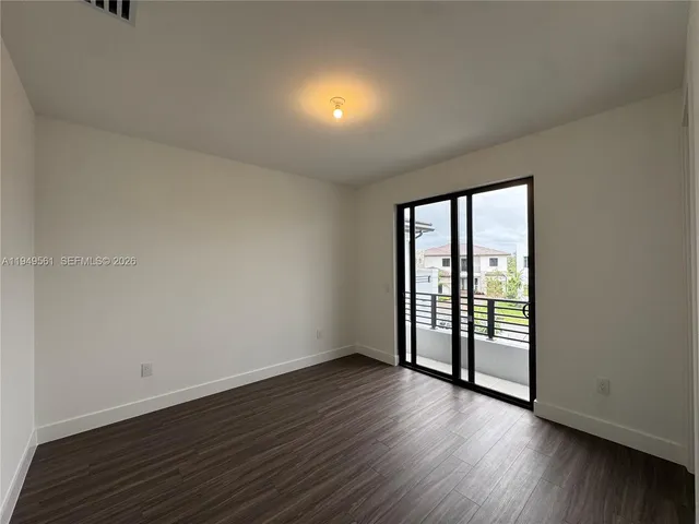 $17,000 | 19749 Northeast 16th Place, Unit 19749, Miami, FL 33179