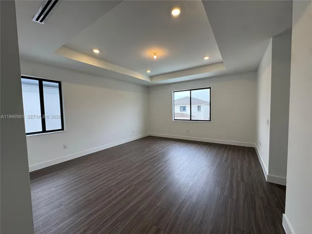 $17,000 | 19749 Northeast 16th Place, Unit 19749, Miami, FL 33179