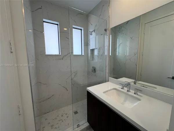 $19,000 | 19749 Northeast 16th Place, Unit 19749, Miami, FL 33179