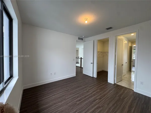 $19,000 | 19749 Northeast 16th Place, Unit 19749, Miami, FL 33179