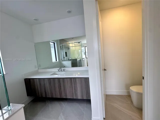 $17,000 | 19749 Northeast 16th Place, Unit 19749, Miami, FL 33179