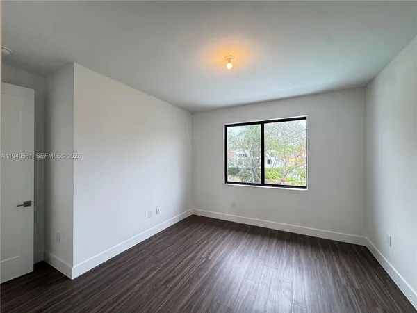 $19,000 | 19749 Northeast 16th Place, Unit 19749, Miami, FL 33179