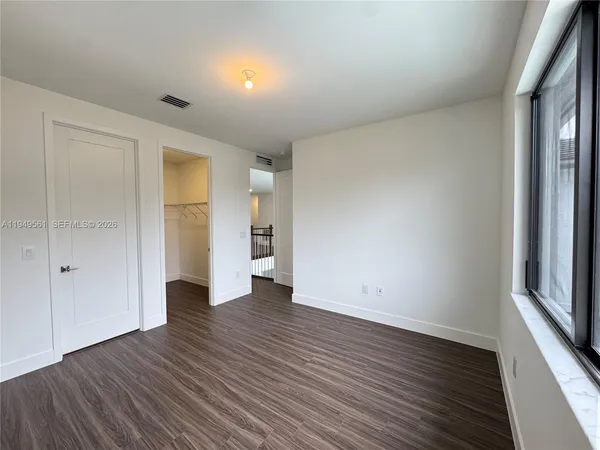 $19,000 | 19749 Northeast 16th Place, Unit 19749, Miami, FL 33179