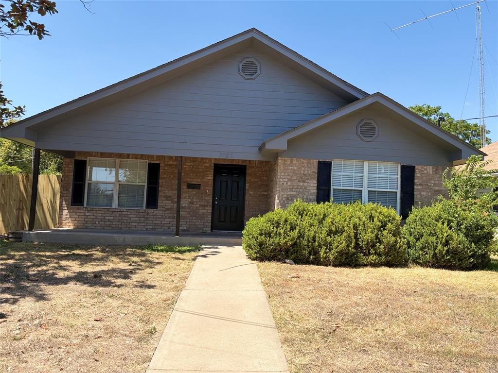 2025 Lyle Avenue Waco, TX 76708 - Photo 2 of 35 2025 LYLE AVE