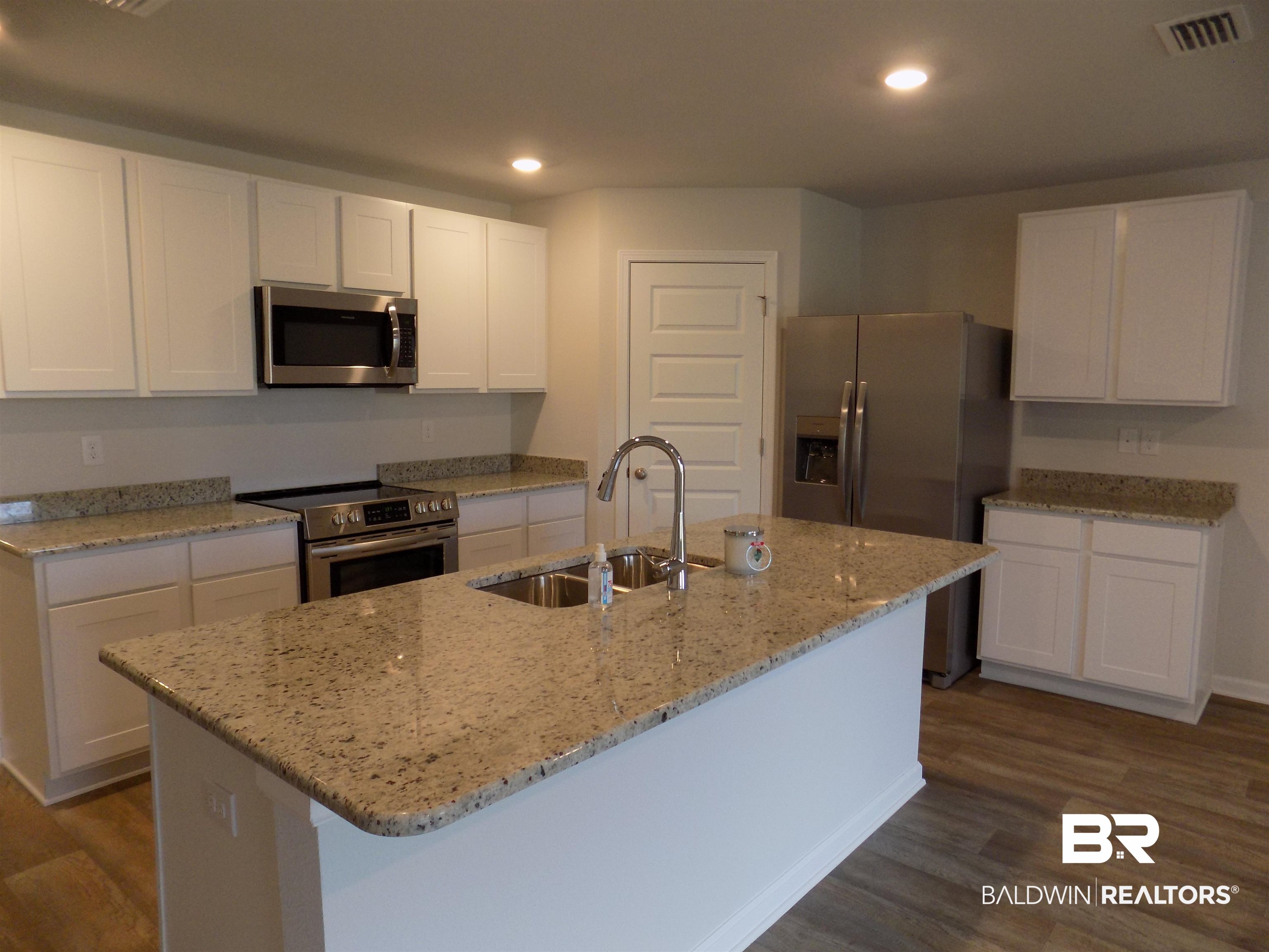10402 Ruffian Route Daphne, AL 36526 - Photo 3 of 17