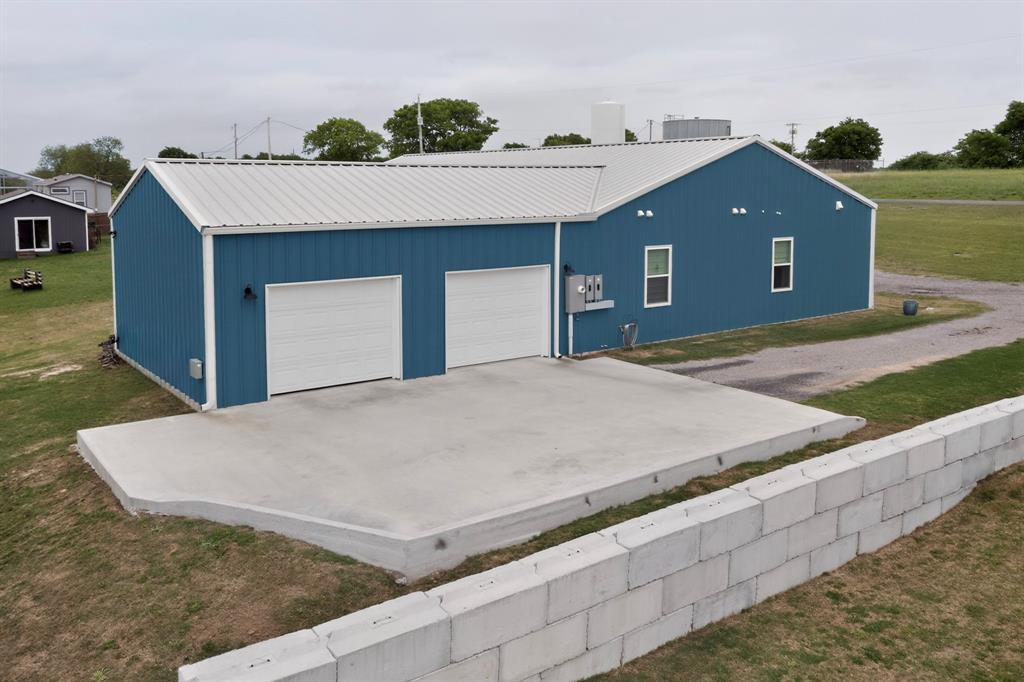 613 Kentucky Town Road Whitewright, TX 75491 - Photo 36 of 39 a house view with a outdoor space