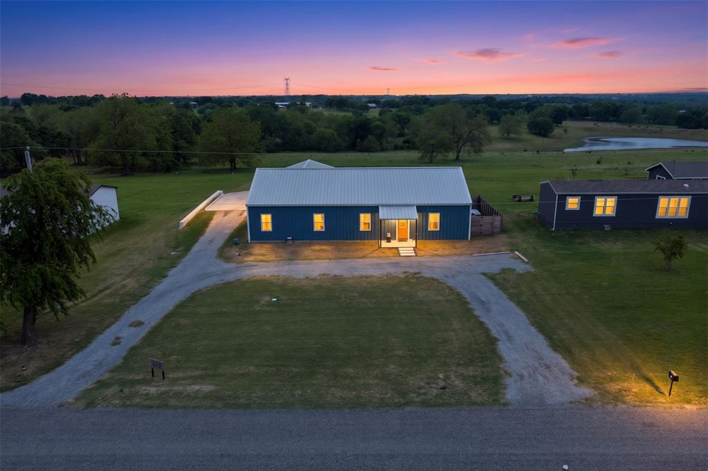 613 Kentucky Town Road Whitewright, TX 75491 - Photo 38 of 39