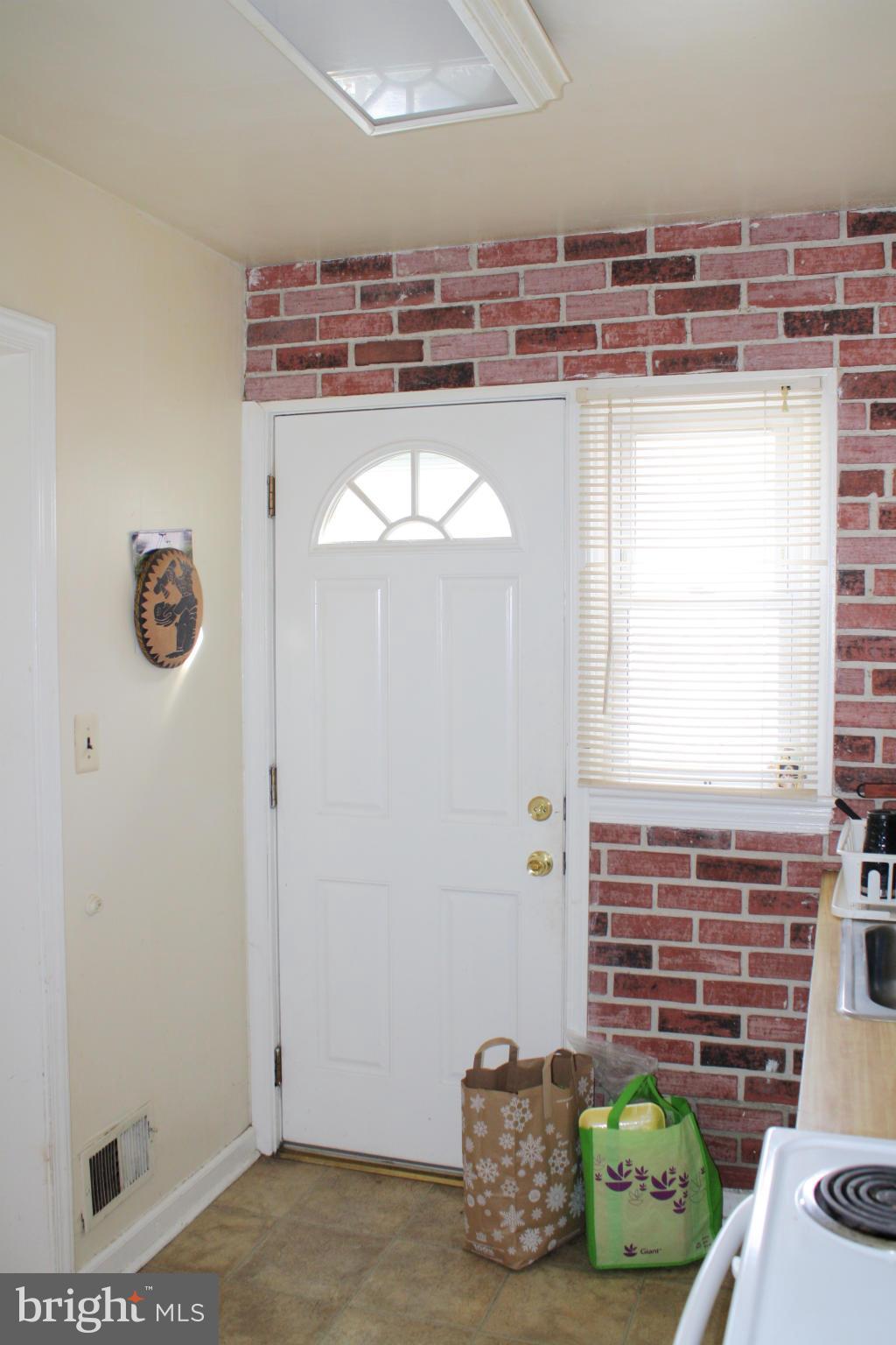 11911 Bluhill Road Silver Spring, MD 20902 - Photo 11 of 15 Kitchen