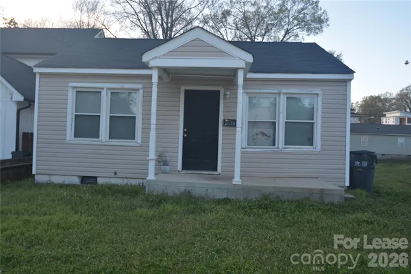 $1,250 | 1537 Hawthorne Lane, Charlotte, NC 28205